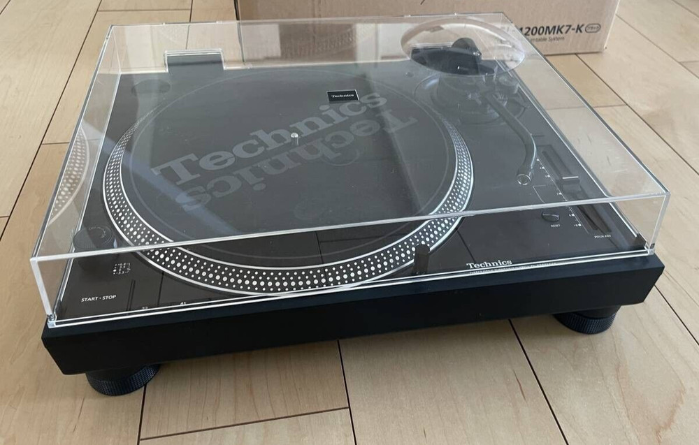 Technics SL-1200MK7-K Direct Drive Turntable System BLack