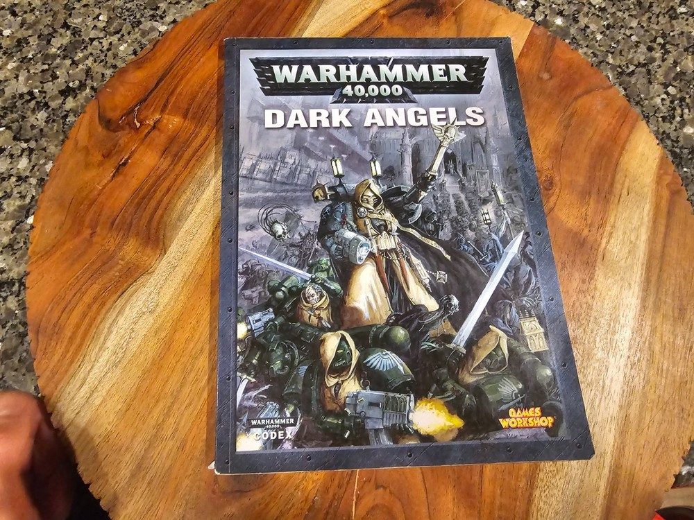 Warhammer 40k (Dark Angels)Soft Cover)