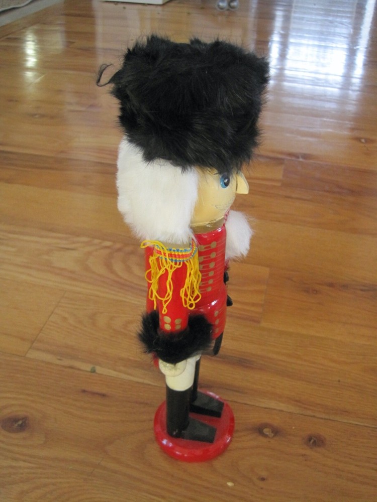 Kurt Adler Nutcracker In Box 15"