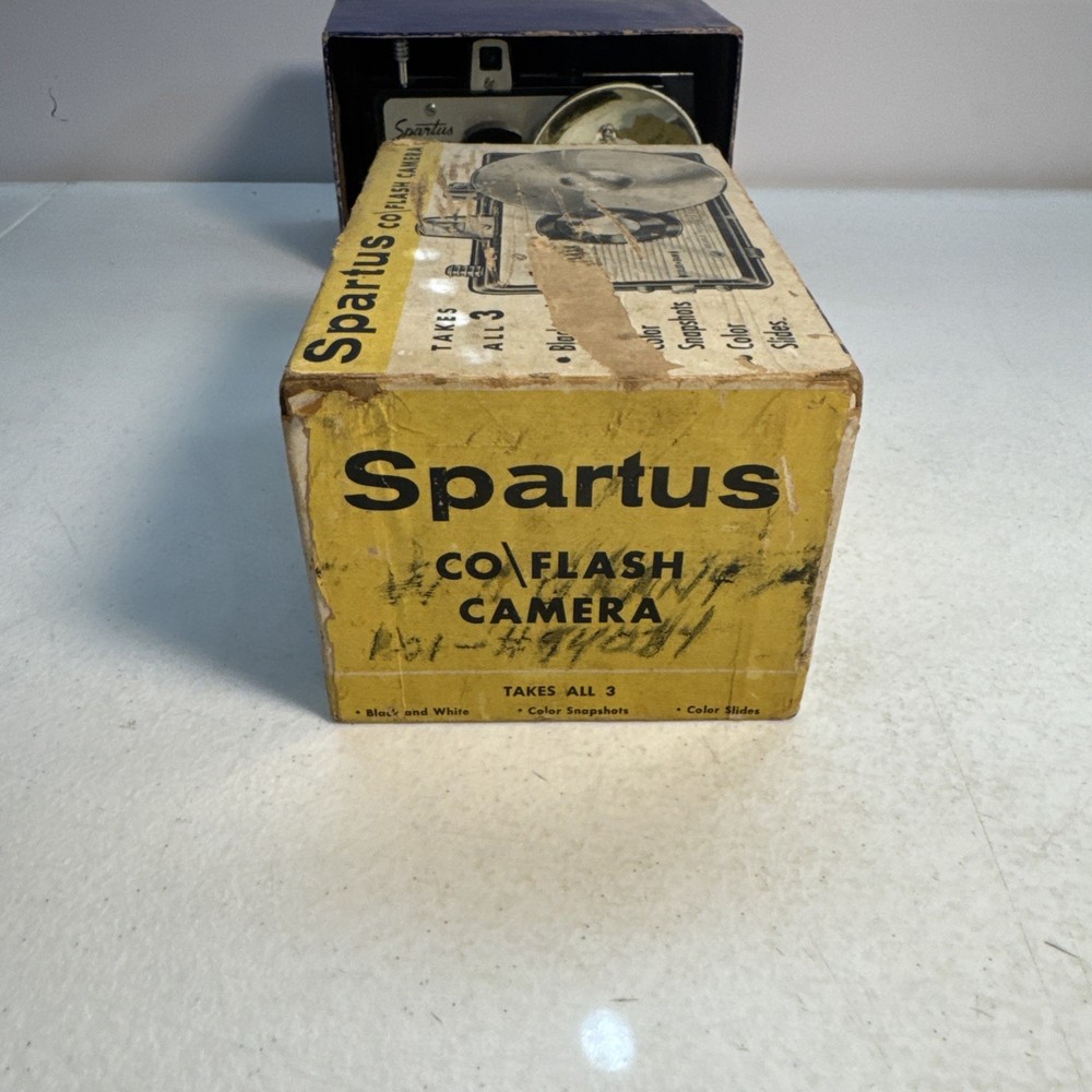 Vintage Spartus Co/Flash Camera With Original Box