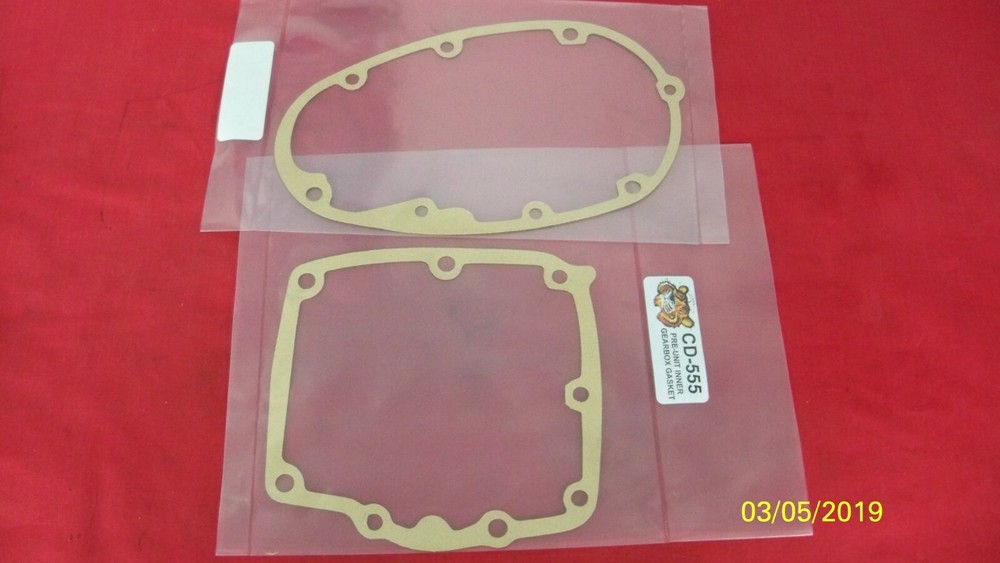 TRIUMPH 650 PRE-UNIT GEARBOX INNER CD555 AND OUTER CD554 GASKETS