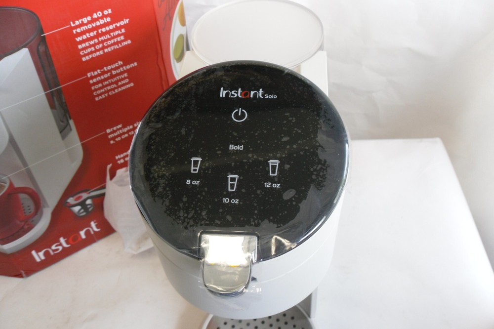 Instant Solo Coffee Maker K-cup or Ground, White