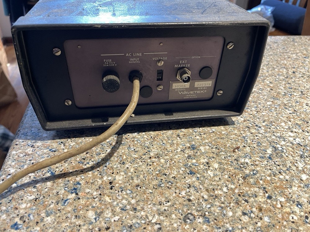 Wavetek Model 1050A SWEEP GENERATOR Turns On Not Tested