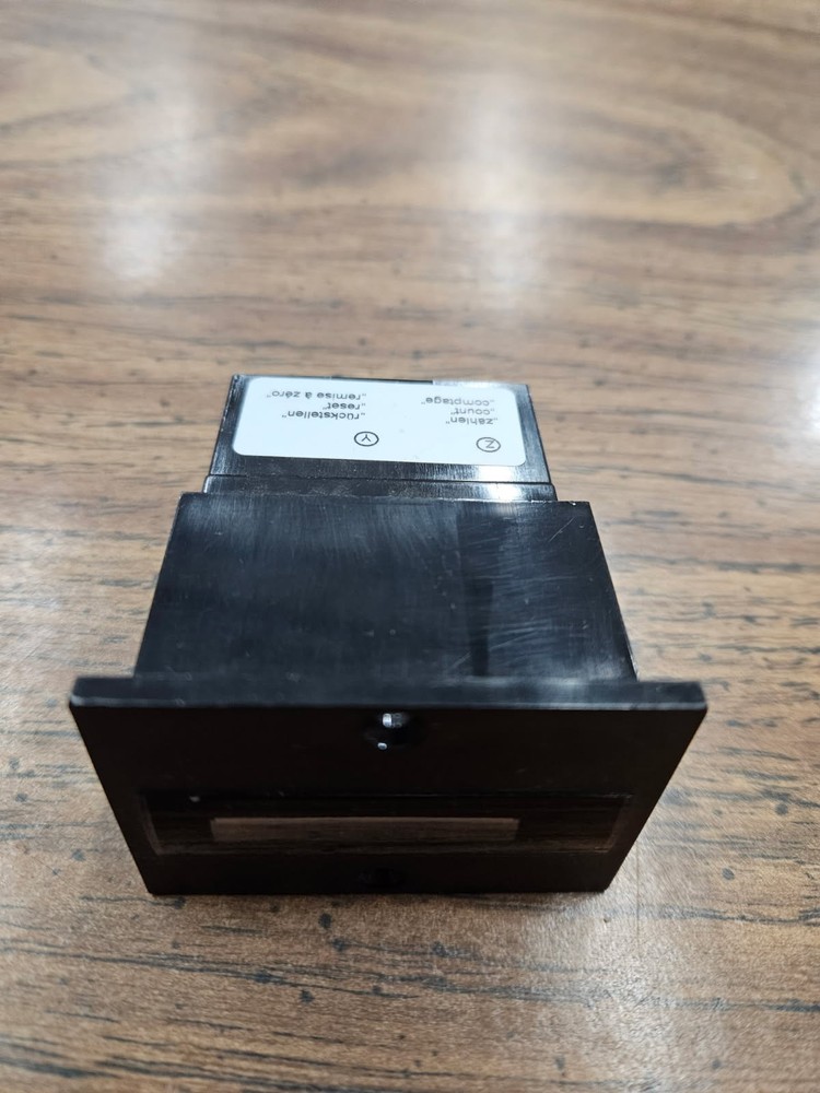 Barker Controls Counter 0 495 420 Preowned