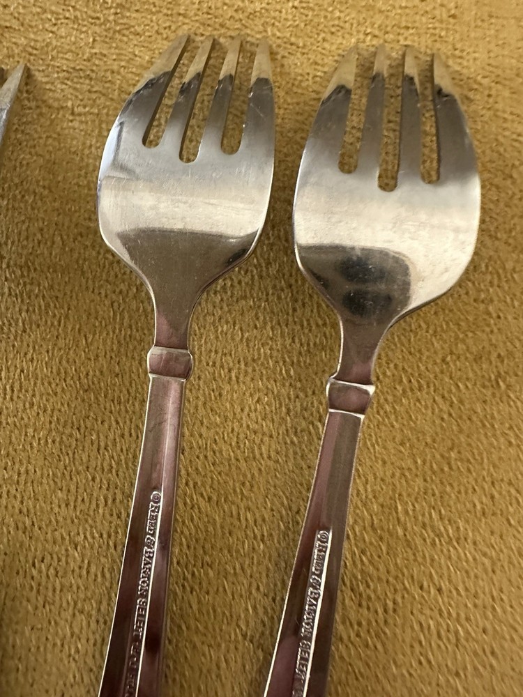 (3) Salad Forks Reed & Barton Select MENDON Outline China