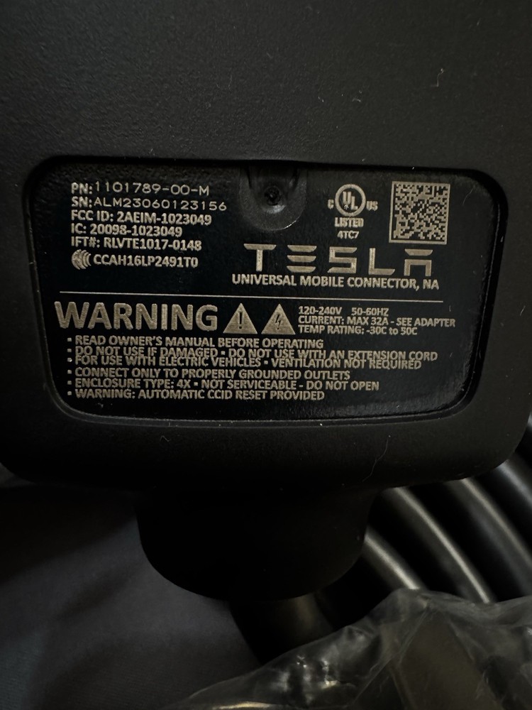 Tesla Mobile Connector