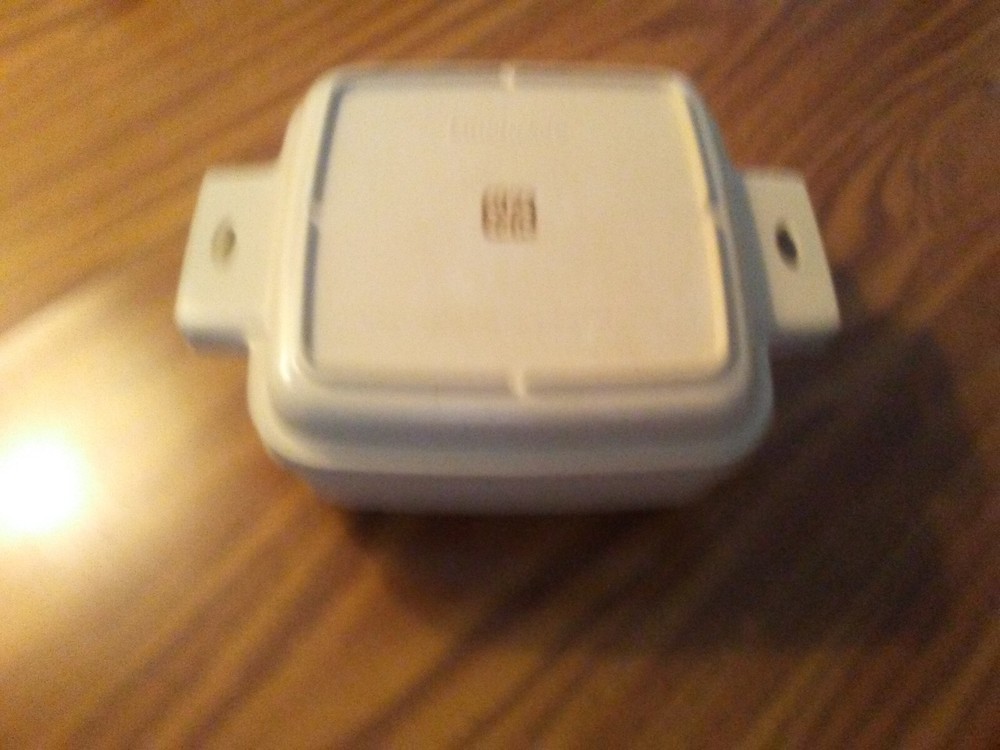 Littonware 1 Quart square microwave dish