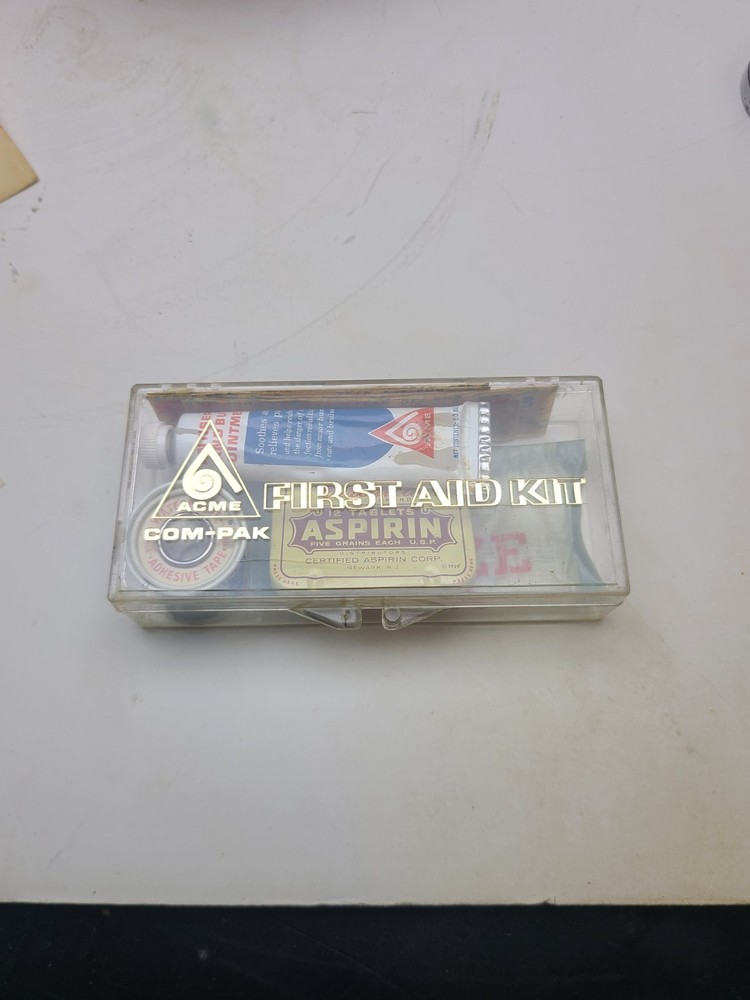 Vintage Highway Emergency Kit W Leather Case & Complete First-Aid kit