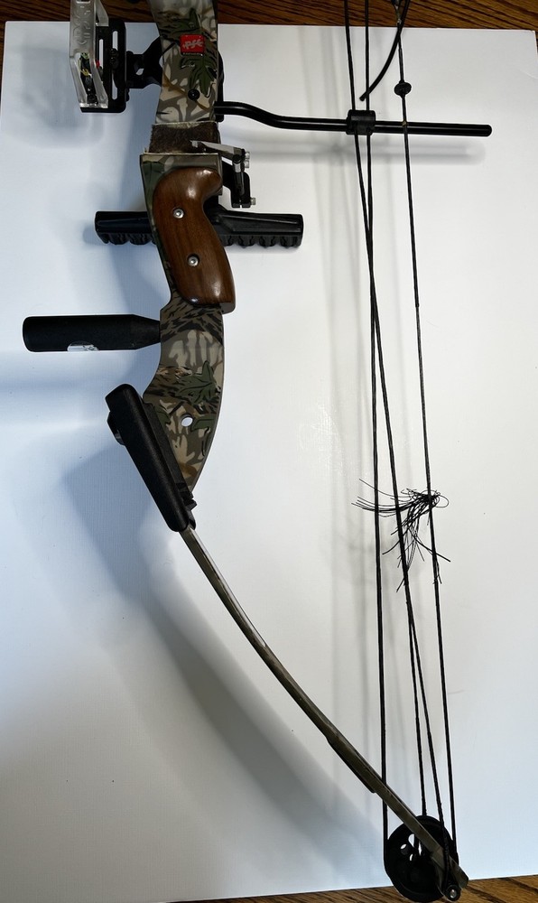 Preowned PSE Archery NOVA Compound Youth Bow Right Handed