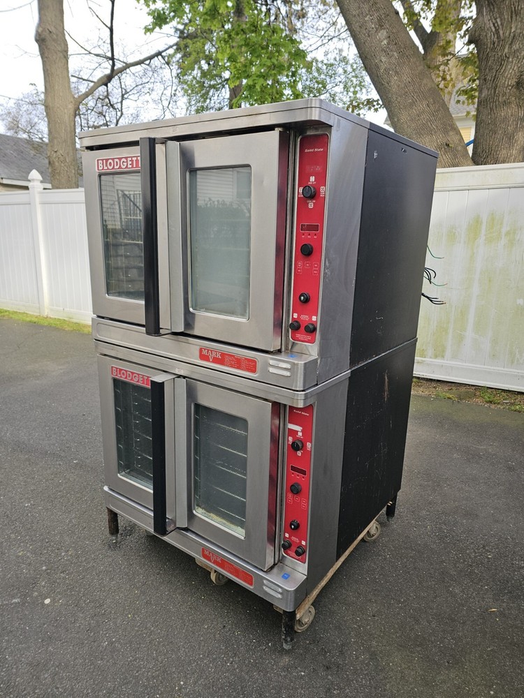 Blodgett Bakery Depth Double Full Size Electric Convection Oven