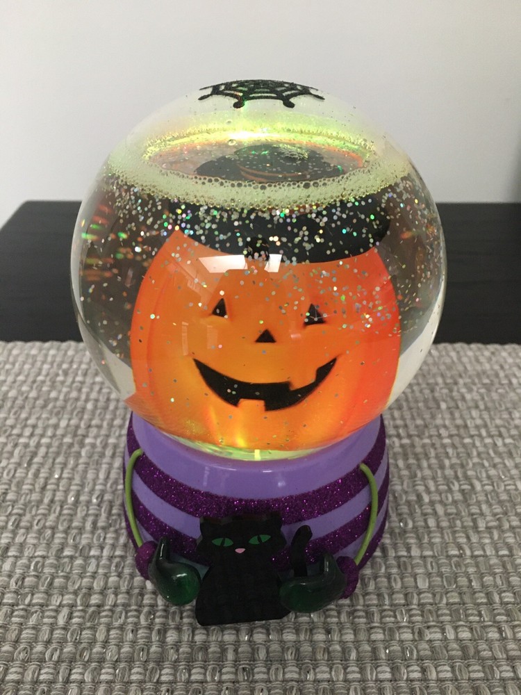 Pumpkin Water Globe Changes Colors & Movement Midwest CBK 7" NEW