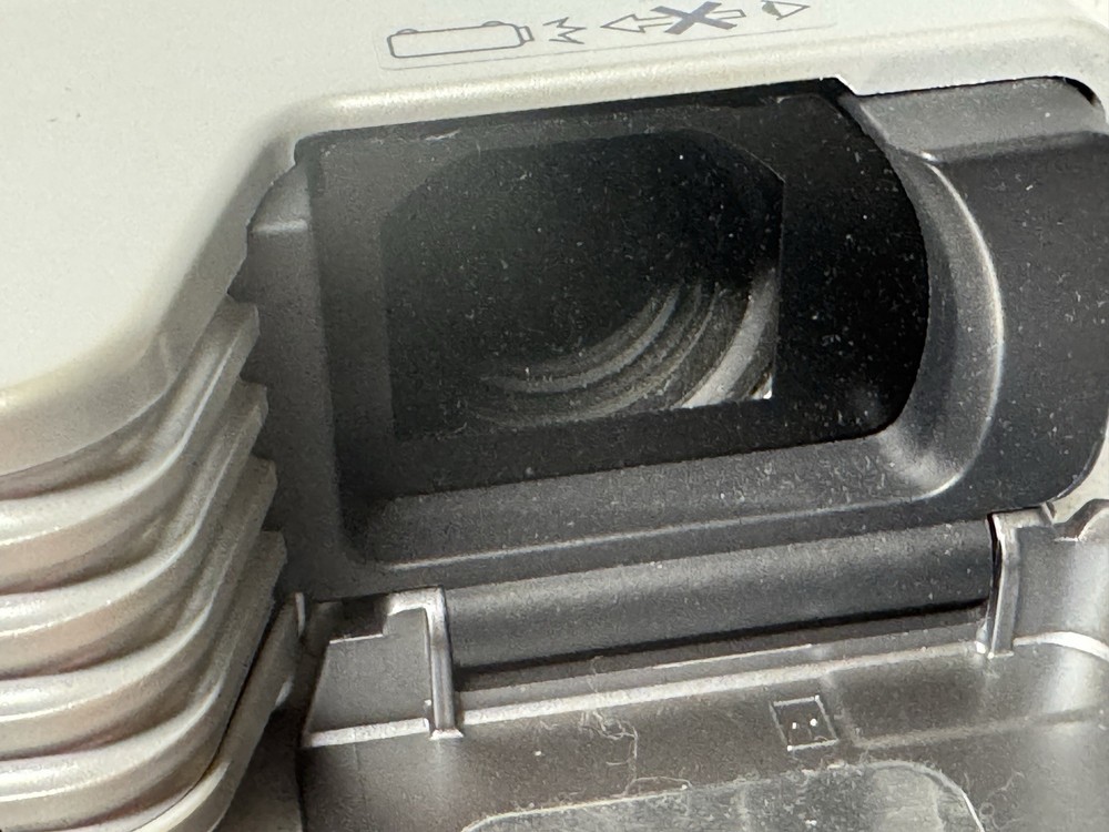 Casio XJ-S35 Projector & YT-30 Remote