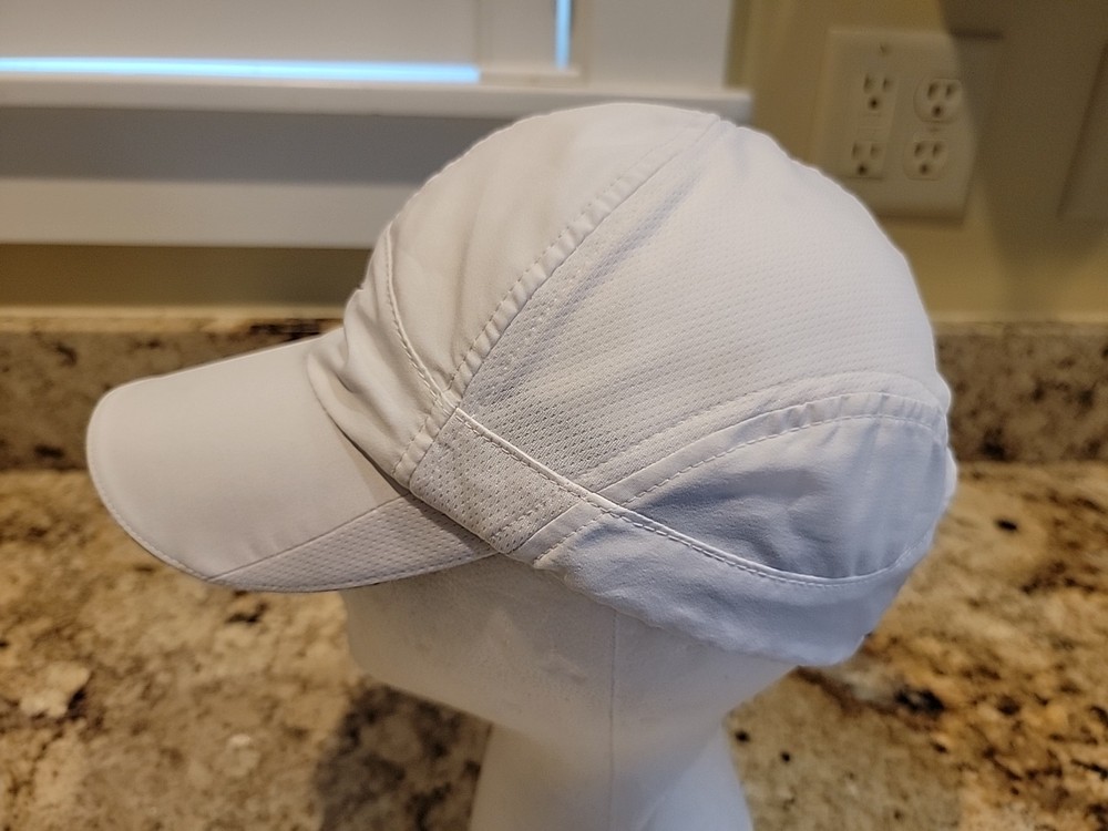Nike Dri-Fit Featherlight 7 Panel Hat Cap White Adjustable Strap Running Tennis
