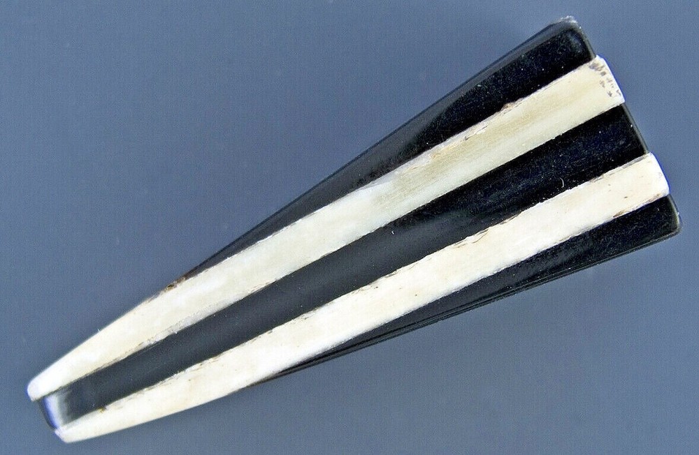 LARGE RUSTIC TOGGLE CLOTHING BUTTON FOR KNITTING & SEWING.