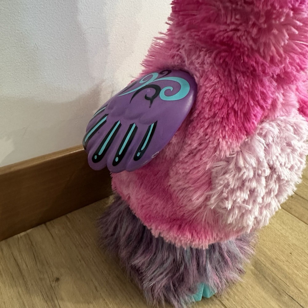 Hatchimals Llamacorn Neck Grows 32” Talks Eyes Light up Multi Pink Interactive