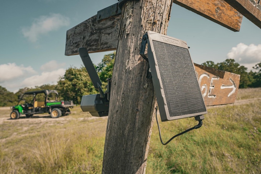 TACTACAM Defend Solar Panel Cellular Security Camera Built-in Battery Backup