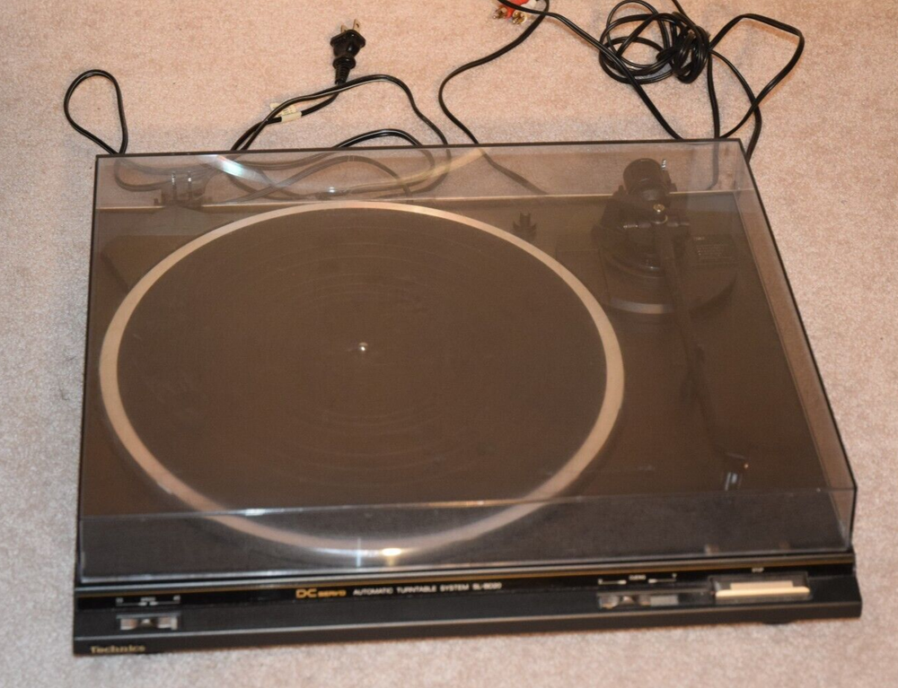 Technics SL-BD20 Turntable DC Servo Automatic System Record Player With Cover