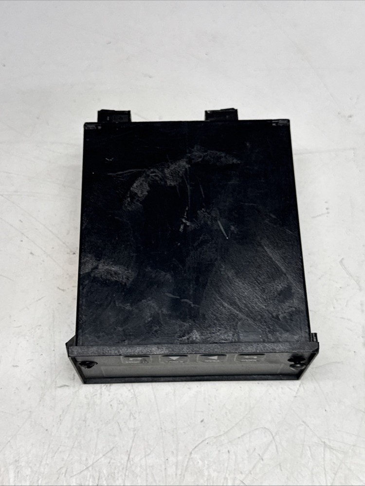 LAUREL ELECTRONICS L10010RMV2 VOLTMETER