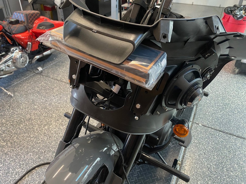 Lowrider ST - Audio Kit Front and Rear