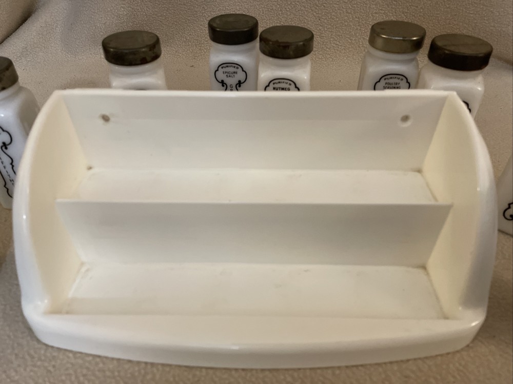 Vintage Griffith's Kitchen Spice Rack 10 White Jars Black GraphIcs & Silver Lids