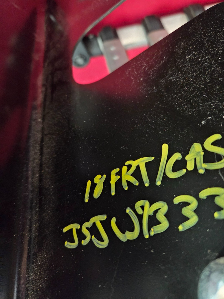 100-1351-39 2018 FREIGHTLINER UPPER BUNK LADDER
