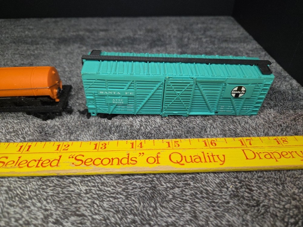 Bachmann Ho Train Set With Extra Tracks Pieces & Accessories UNTESTED AS IS
