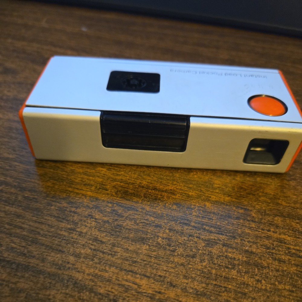 Vintage JC Penney 22 Instant Load Pocket Camera - untested.