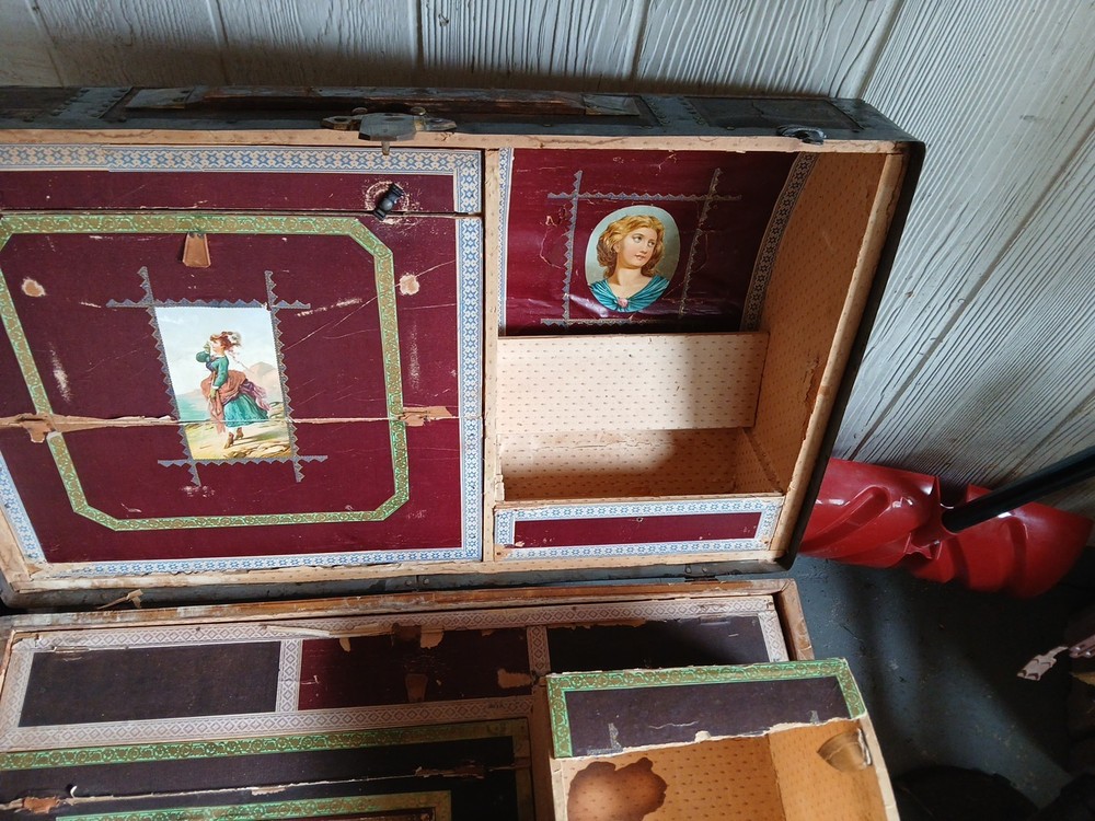 Antique Steamer Trunk with Tray
