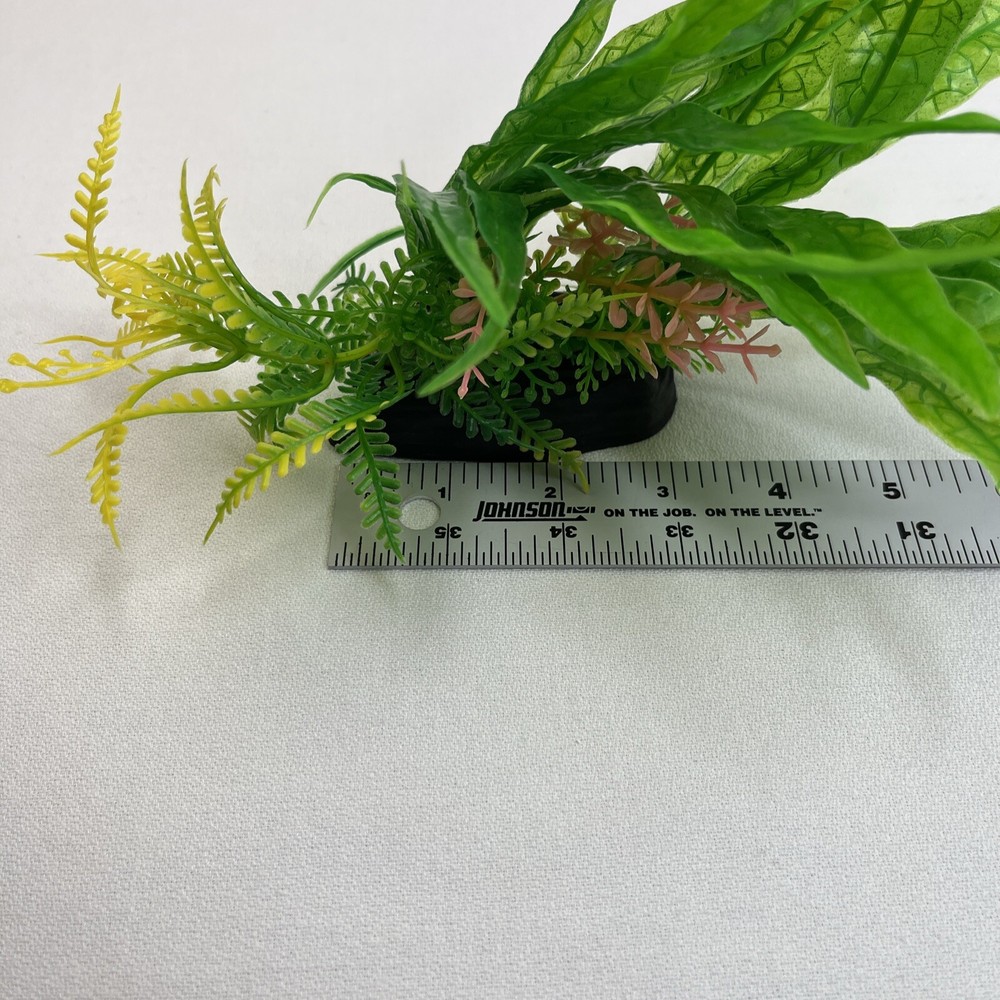 1 PC Xunyee Plastic Aquarium Plants