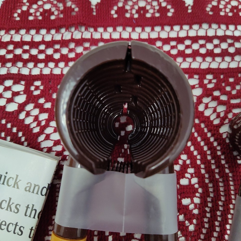 2X NUTCRACKER Best Nut DESIGN METAL SPRING LOADED WOOD WALNUT Pecan Open Box