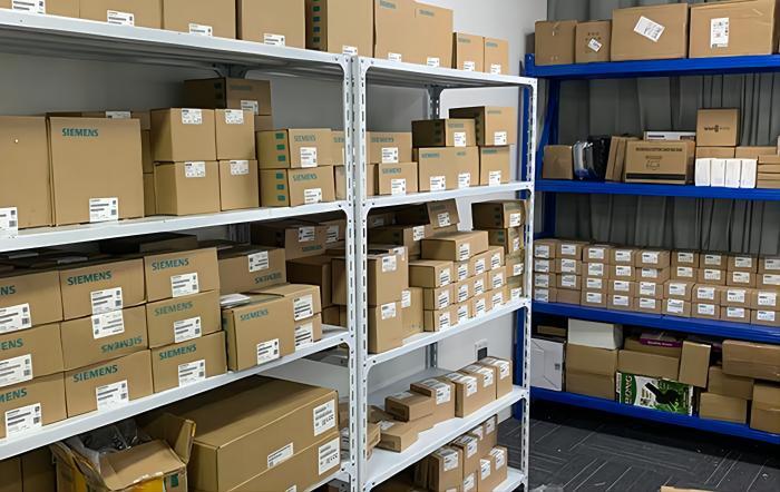 Brand New Siemens 6ES7 222-1BH32-0XB0 High Quality 6ES7222-1BH32-0XB0 Free Ship