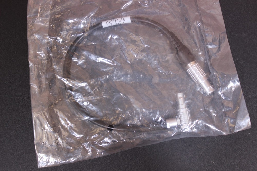 Leica 8 Pin to 2 Pin Data Cable Adapter