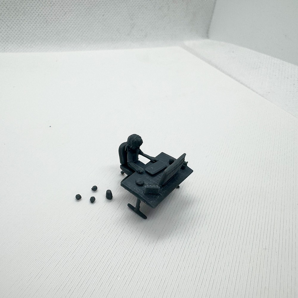 MRY-SFW 1:64 Computer Desk 1set