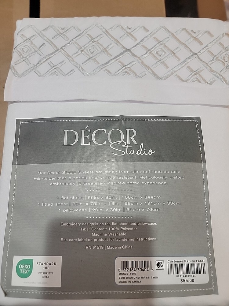 Decor Studio Holiday Embroidered Diamond Microfiber Twin 3-Piece Sheet Set