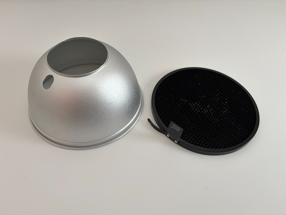 Paul C. Buff 8.5” High Output Reflector w/ 30 degrees grid