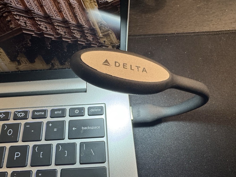 Delta Airlines Computer Light USB