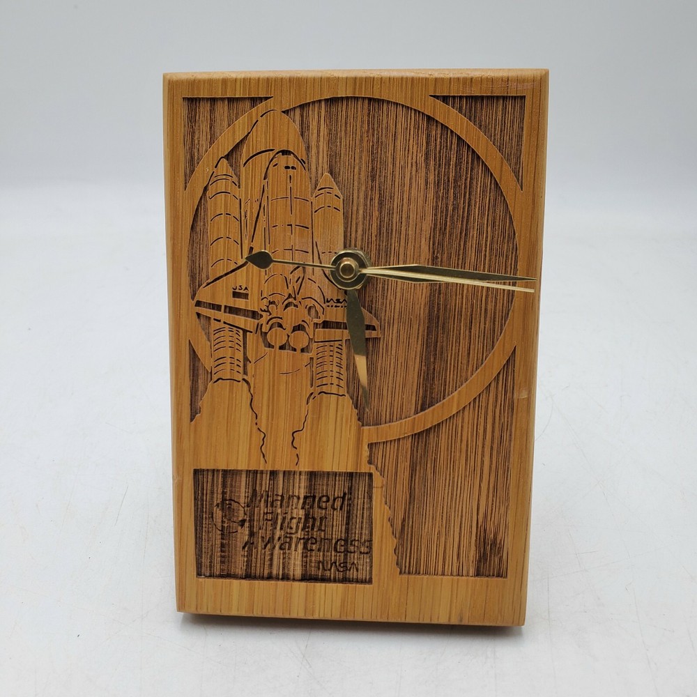 NASA Manned Flight Awareness Clock Boeing Promo Gift 1990