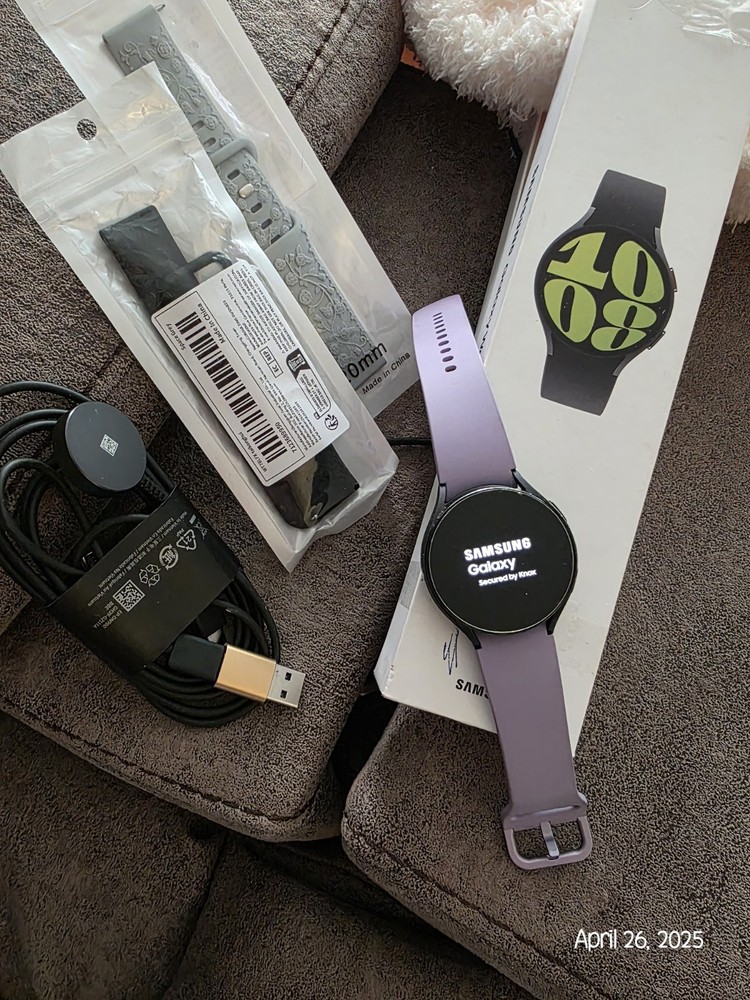SMSNG GALAXY WATCH6 LTE+ LIQUID GLASS SCREEN PROTECTOR+ 2 EXTRA BANDS CONVERTER