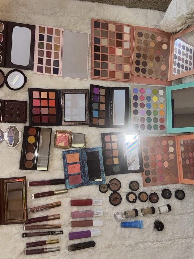 Make Up Lot