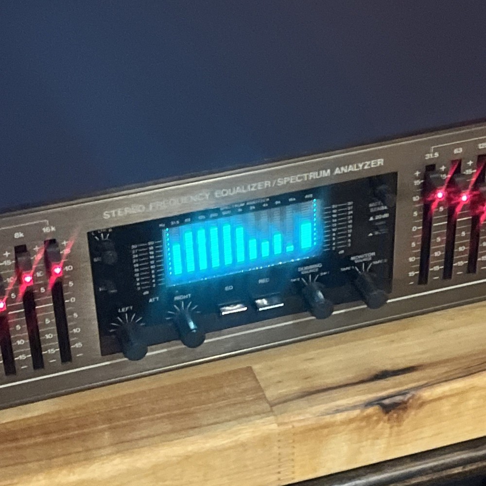 BSR EQ 3000 Stereo Frequency Equalizer Spectrum Analyzer Great Condition Tested
