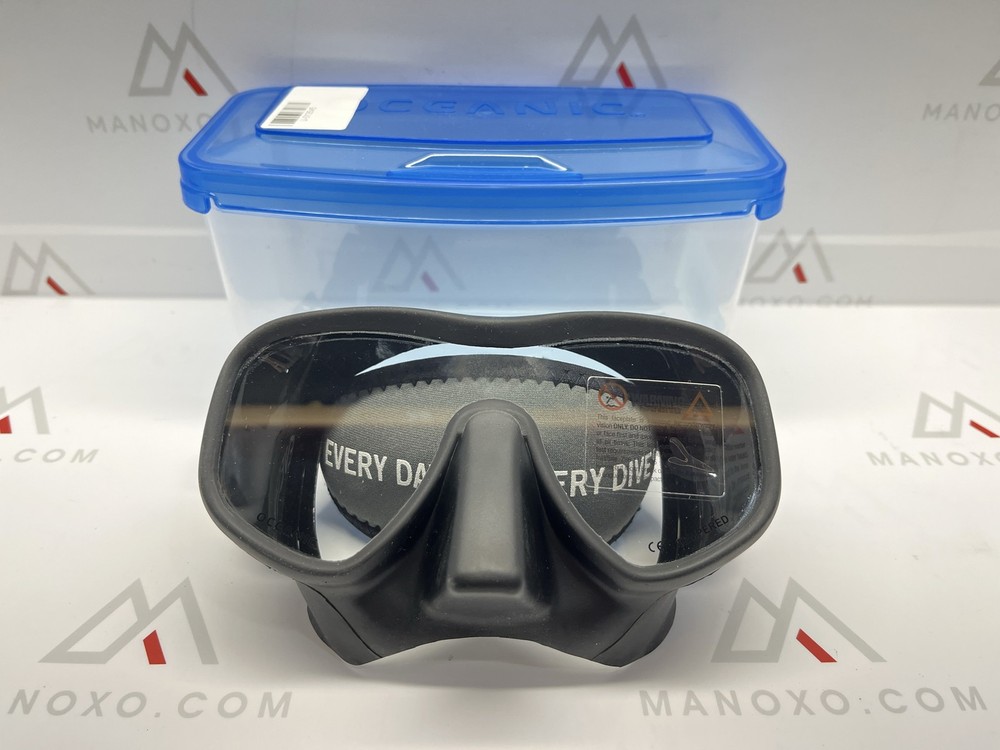 Oceanic Shadow Low Volume Dive Mask