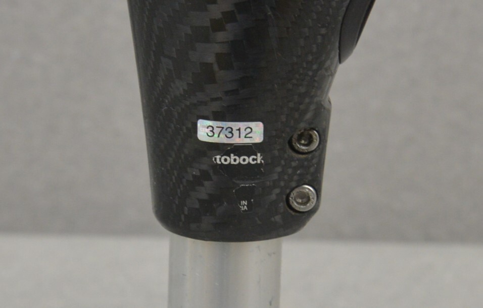 Ottobock Genium X3 3B5-2 Microprocessor Knee Prosthetic 2015 w/2R20 Axon Adapter
