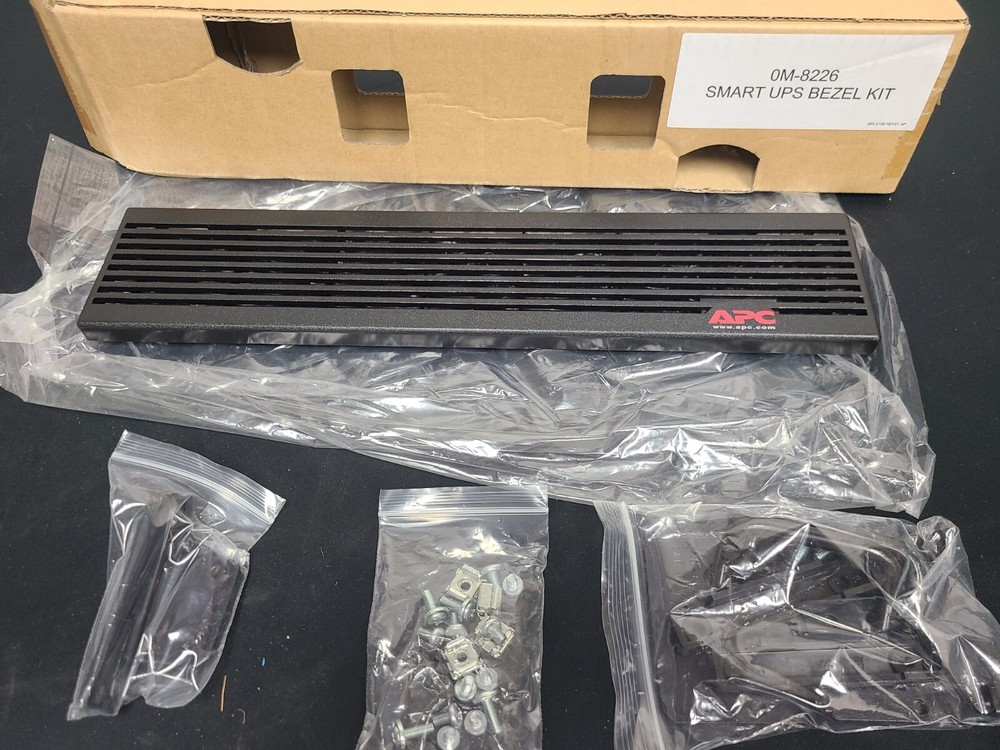 OM-8226, APC Smart UPS Bezel Kit