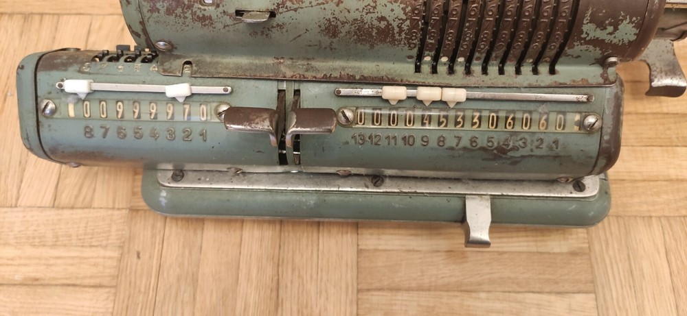 CALCOREX VINTAGE MECHANICAL CALCULATOR Pinwheel adding machine