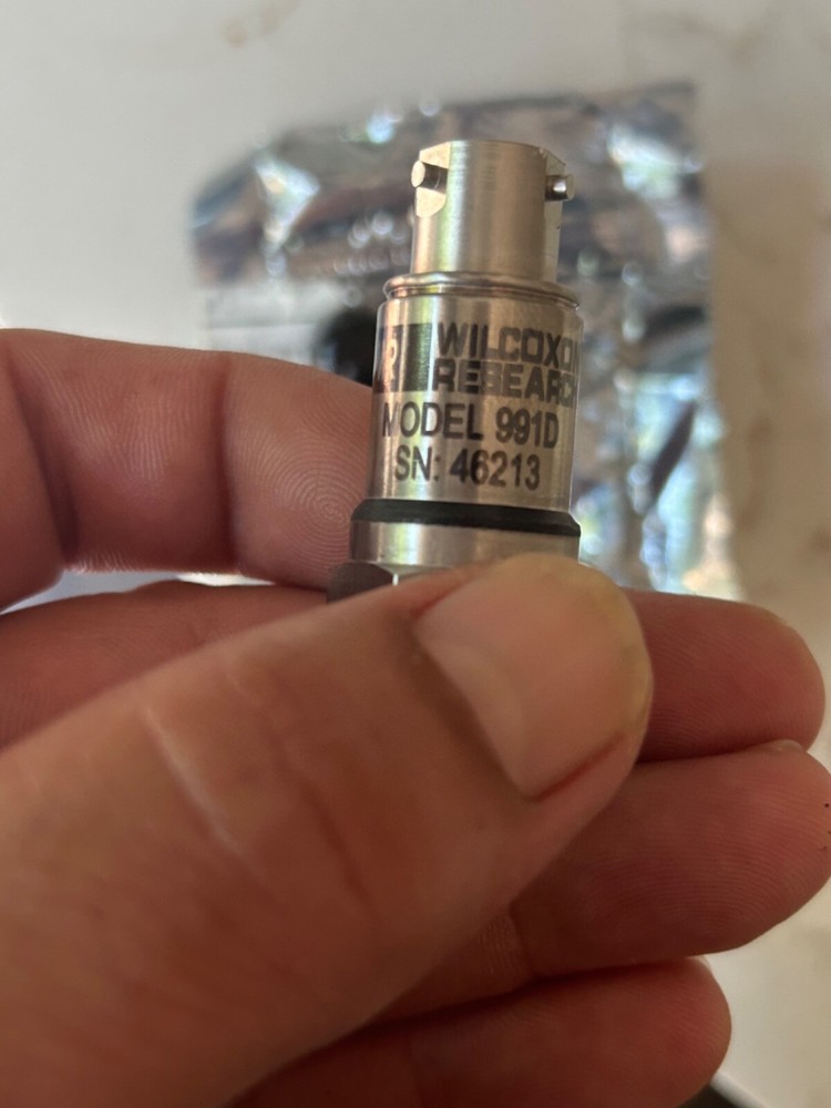 accelerometer vibration sensor wilcoxon research 901D