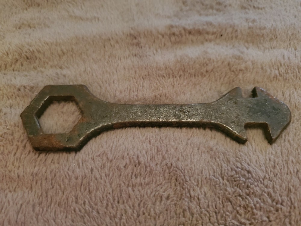 VINTAGE SPECIALITY WRENCH