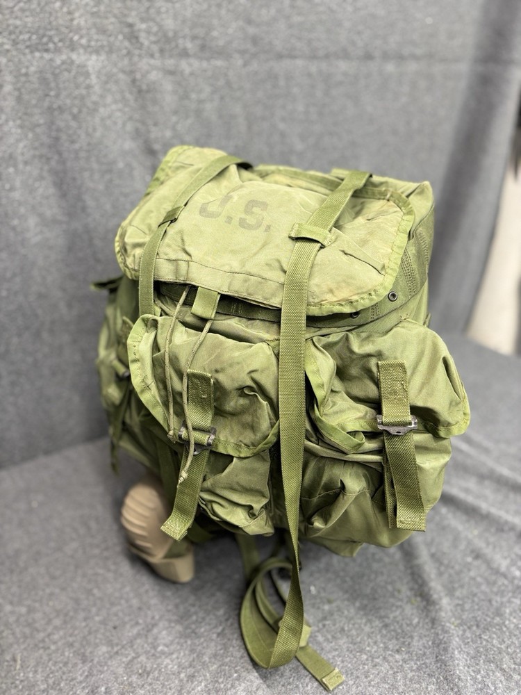 Field Pack Combat Nylon LC-1 MEDIUM Complete w/ Straps, belt and Frame