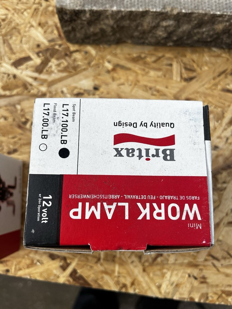 2 off L71.00.LMV - BRITAX WORK LIGHTS