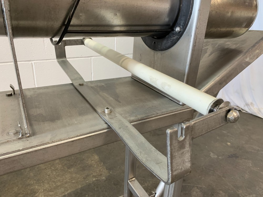 Pneumatic Meat Netting Machine