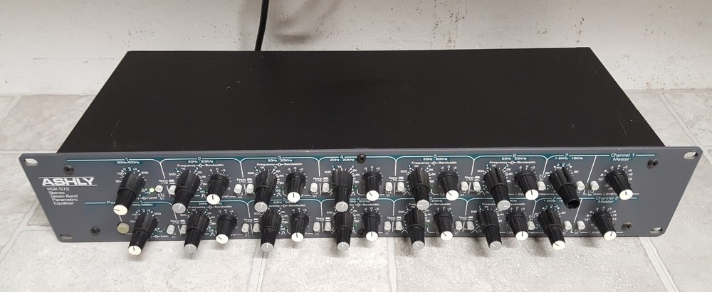 Ashly PQX 572 Stero Seven Band Parametric Equalizer READ